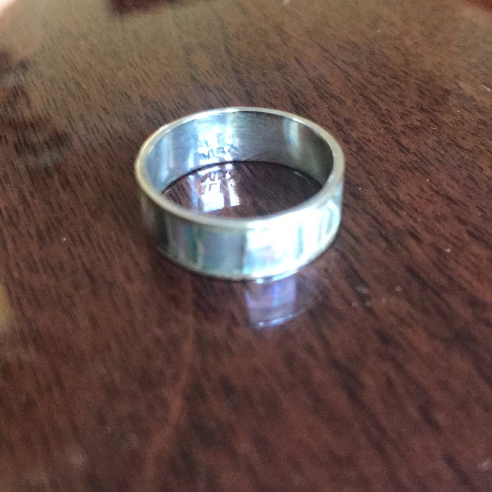 silver tone ring inlaid marked size 6